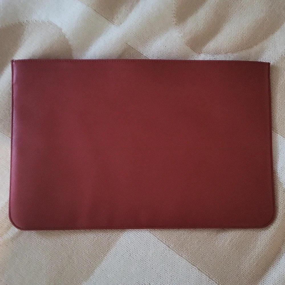 NWOT Michael Kors Red Leather Envelope Clutch Bag❤️ - Picture 3 of 3